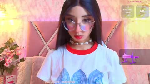 Snapshot of alicee1_ chatting on 14, 9, 2025 Aliice online show from 14, 9, 2025