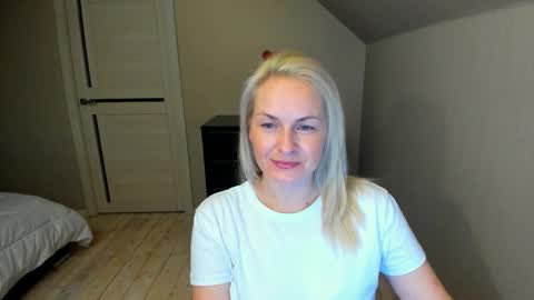 Alicee online show from 9, 10, 2025
