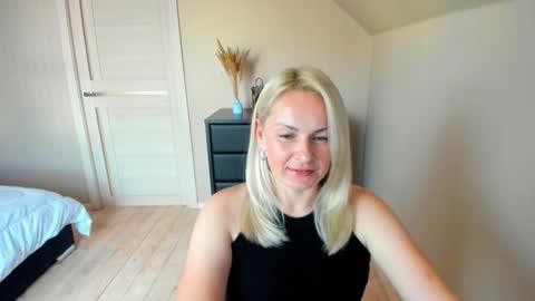 Alicee online show from 15, 10, 2025