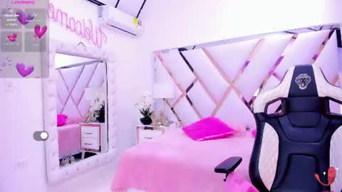Snapshot of alicee_mature chatting on 12, 6, 2026 alicee online show from 12, 6, 2026