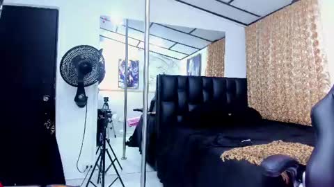 Snapshot of alicee_mature chatting on 13, 6, 2026 alicee online show from 13, 6, 2026