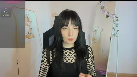 Snapshot of aliceeinwonderlanddd chatting on 13, 5, 2026 Alice online show from 13, 5, 2026
