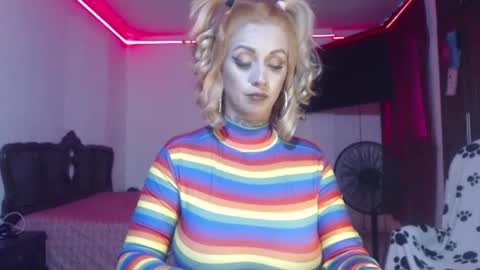 aliceesmiths online show from 19, 12, 2024