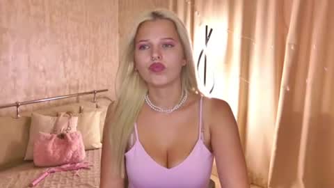 Snapshot of alicefreman chatting on 13, 7, 2026 Alice online show from 13, 7, 2026