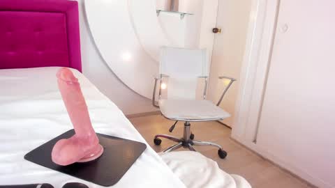 Snapshot of alicehanz_ chatting on 5, 2, 2025 Alice online show from 5, 2, 2025