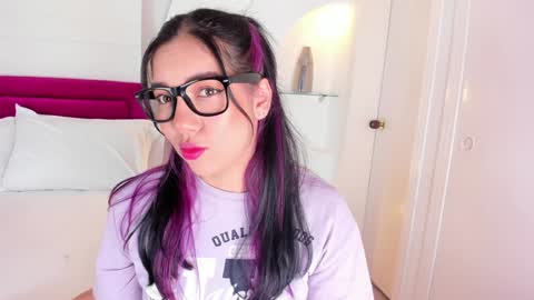 Snapshot of alicehanz_ chatting on 8, 2, 2025 Alice online show from 8, 2, 2025