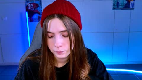 Snapshot of aliceinredsquare_ chatting on 28, 10, 2025 Alice online show from 28, 10, 2025