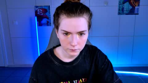 Snapshot of aliceinredsquare_ chatting on 29, 10, 2025 Alice online show from 29, 10, 2025