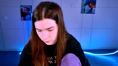 Snapshot of aliceinredsquare_ chatting on 26, 11, 2025 Alice online show from 26, 11, 2025