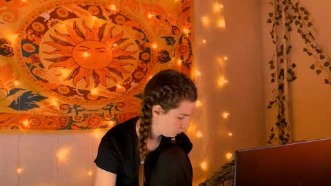 Alice online show from 5, 2, 2026