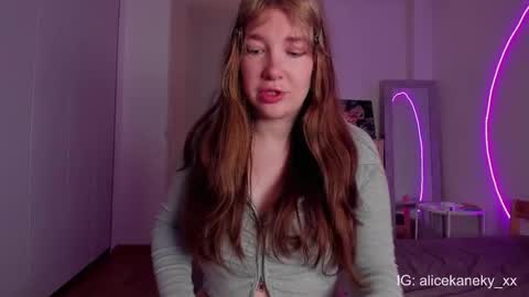 Snapshot of alicekaneky_xx chatting on 12, 1, 2026 Alice 19 Kaneky 19 online show from 12, 1, 2026