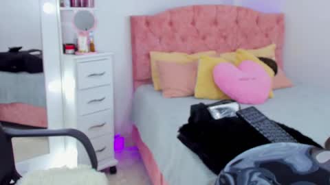  ALICEKIING online show from 12, 2, 2025