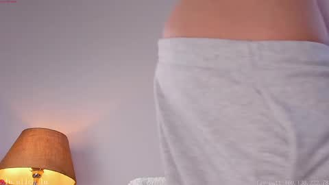 Elle online show from 24, 2, 2025