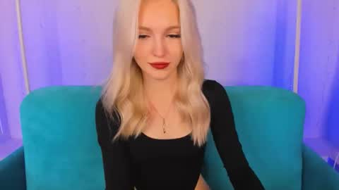 Snapshot of alicemonro chatting on 28, 10, 2025 alicemonro online show from 28, 10, 2025