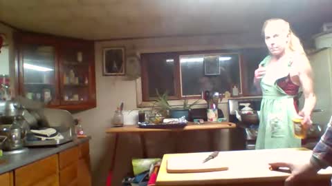 Snapshot of alicenjimmy chatting on 25, 10, 2025 alicenjimmy online show from 25, 10, 2025