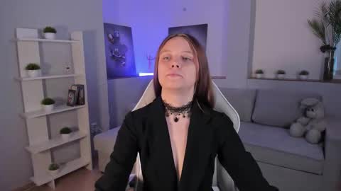 Snapshot of alicepill chatting on 13, 10, 2025 Alice online show from 13, 10, 2025