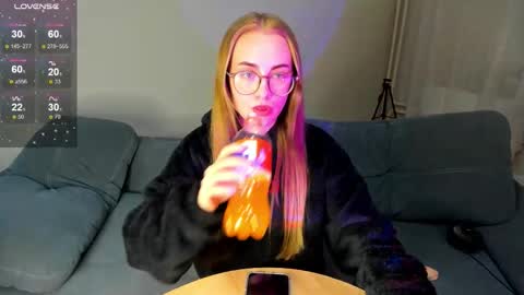 Snapshot of alicepresly chatting on 22, 9, 2025 Alice online show from 22, 9, 2025