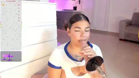 Snapshot of alicethunders chatting on 30, 7, 2026 Alice online show from 30, 7, 2026