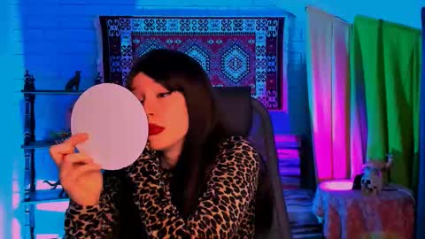 alicewelch_ online show from 18, 10, 2025