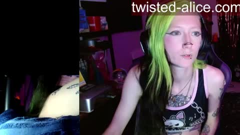 Snapshot of alicewonder52 chatting on 6, 5, 2026 Alice online show from 6, 5, 2026