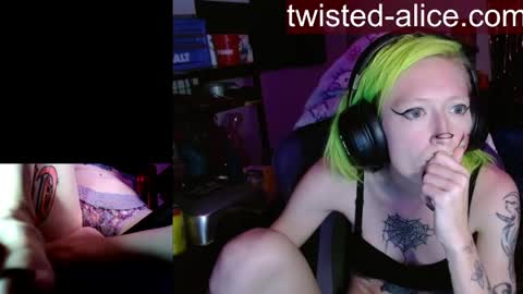 Snapshot of alicewonder52 chatting on 18, 5, 2026 Alice online show from 18, 5, 2026