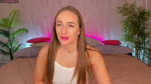 Mia online show from 1, 12, 2025