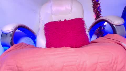 Alicia Kyse  online show from 24, 12, 2024