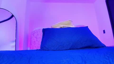 Alicia Kyse  online show from 20, 11, 2025