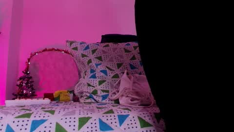 Alicia Kyse  online show from 14, 12, 2025