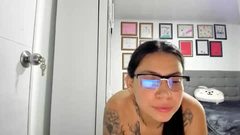 alicia_rainbow online show from 5, 6, 2026