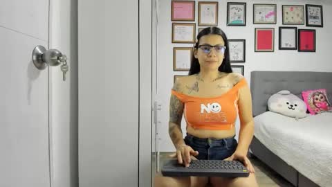 alicia_rainbow online show from 11, 6, 2026