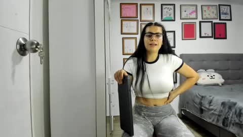 alicia_rainbow online show from 24, 6, 2026
