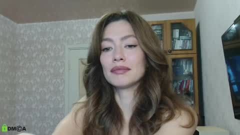 Snapshot of alicia_savory chatting on 19, 11, 2025 Alicia online show from 19, 11, 2025