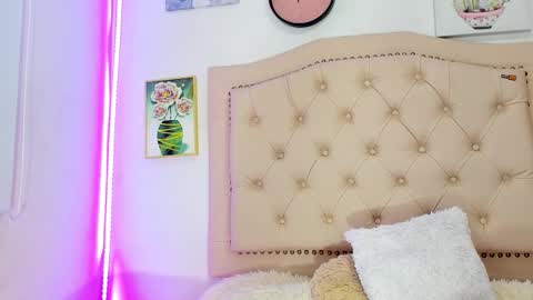 Snapshot of alicia_trece chatting on 13, 2, 2025 online show from 13, 2, 2025