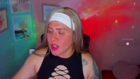 Snapshot of aliciaballard chatting on 25, 4, 2026 Jennyfer online show from 25, 4, 2026