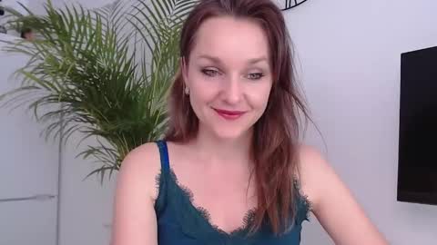 Alicia online show from 4, 2, 2025