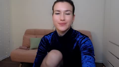 Snapshot of alicianoveli chatting on 2, 1, 2025 alicianoveli online show from 2, 1, 2025