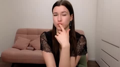 Snapshot of alicianoveli chatting on 10, 2, 2025 alicianoveli online show from 10, 2, 2025