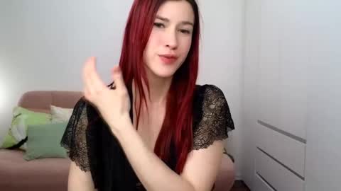 Snapshot of alicianoveli chatting on 14, 11, 2025 alicianoveli online show from 14, 11, 2025