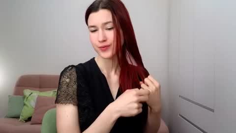 Snapshot of alicianoveli chatting on 16, 11, 2025 alicianoveli online show from 16, 11, 2025