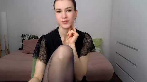 Snapshot of alicianoveli chatting on 16, 12, 2025 alicianoveli online show from 16, 12, 2025