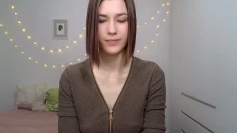Snapshot of alicianoveli chatting on 17, 6, 2026 alicianoveli online show from 17, 6, 2026