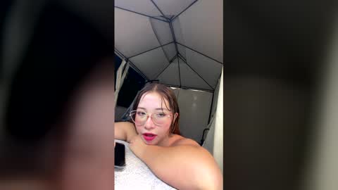 Alicia  online show from 31, 5, 2026