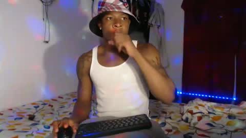 Snapshot of alid_17 chatting on 6, 3, 2025 Alid 17 online show from 6, 3, 2025