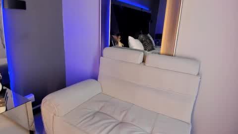 Ali Diaz online show from 14, 2, 2025