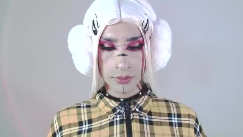 Snapshot of alienexxx chatting on 14, 2, 2025 online show from 14, 2, 2025