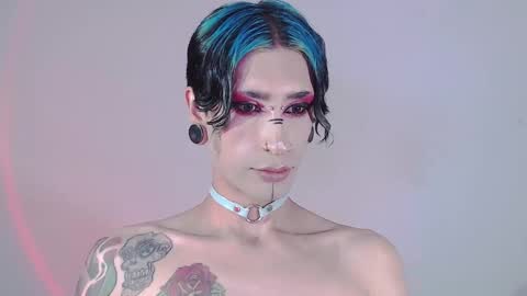 Snapshot of alienexxx chatting on 25, 2, 2025 online show from 25, 2, 2025