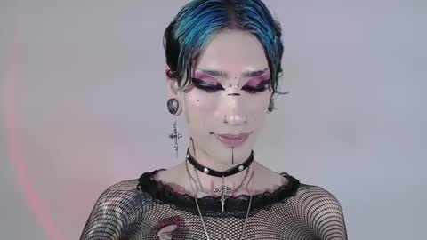 Snapshot of alienexxx chatting on 4, 3, 2025 online show from 4, 3, 2025