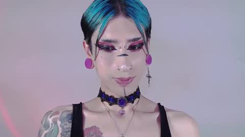 Snapshot of alienexxx chatting on 11, 3, 2025 online show from 11, 3, 2025