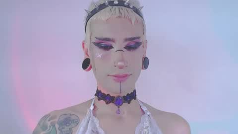     online show from 25, 3, 2026